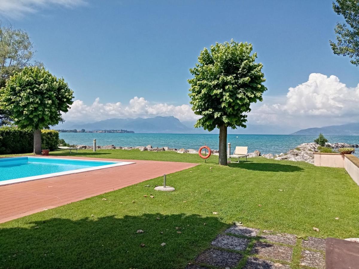 סירמיונה Casa Lugana 15 - Monolocale Con Piscina Fronte Lago מראה חיצוני תמונה