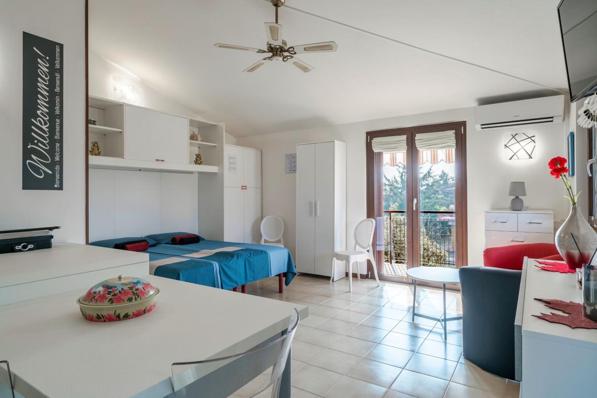 סירמיונה Casa Lugana 15 - Monolocale Con Piscina Fronte Lago מראה חיצוני תמונה