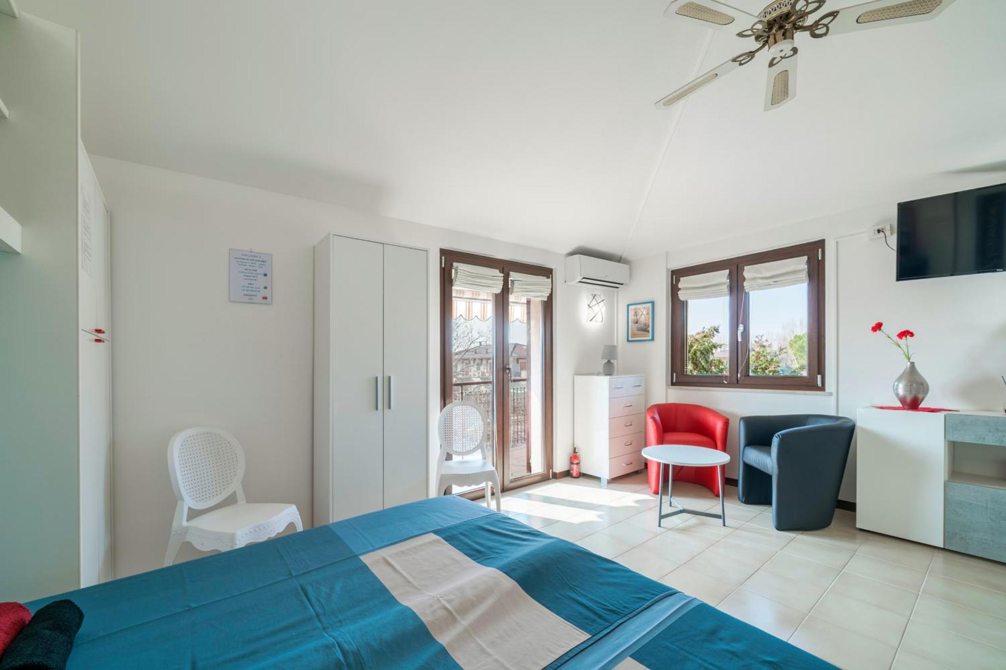סירמיונה Casa Lugana 15 - Monolocale Con Piscina Fronte Lago מראה חיצוני תמונה